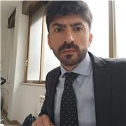 Insegnante materie letterarie, storiche e scienze sociali con esperienza in progettazione ed erogazione formazione teorica ed esperienziale.